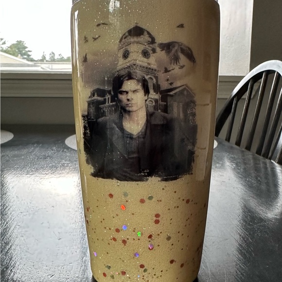 Team Damon Glitter Tumbler - Picture 2 of 6